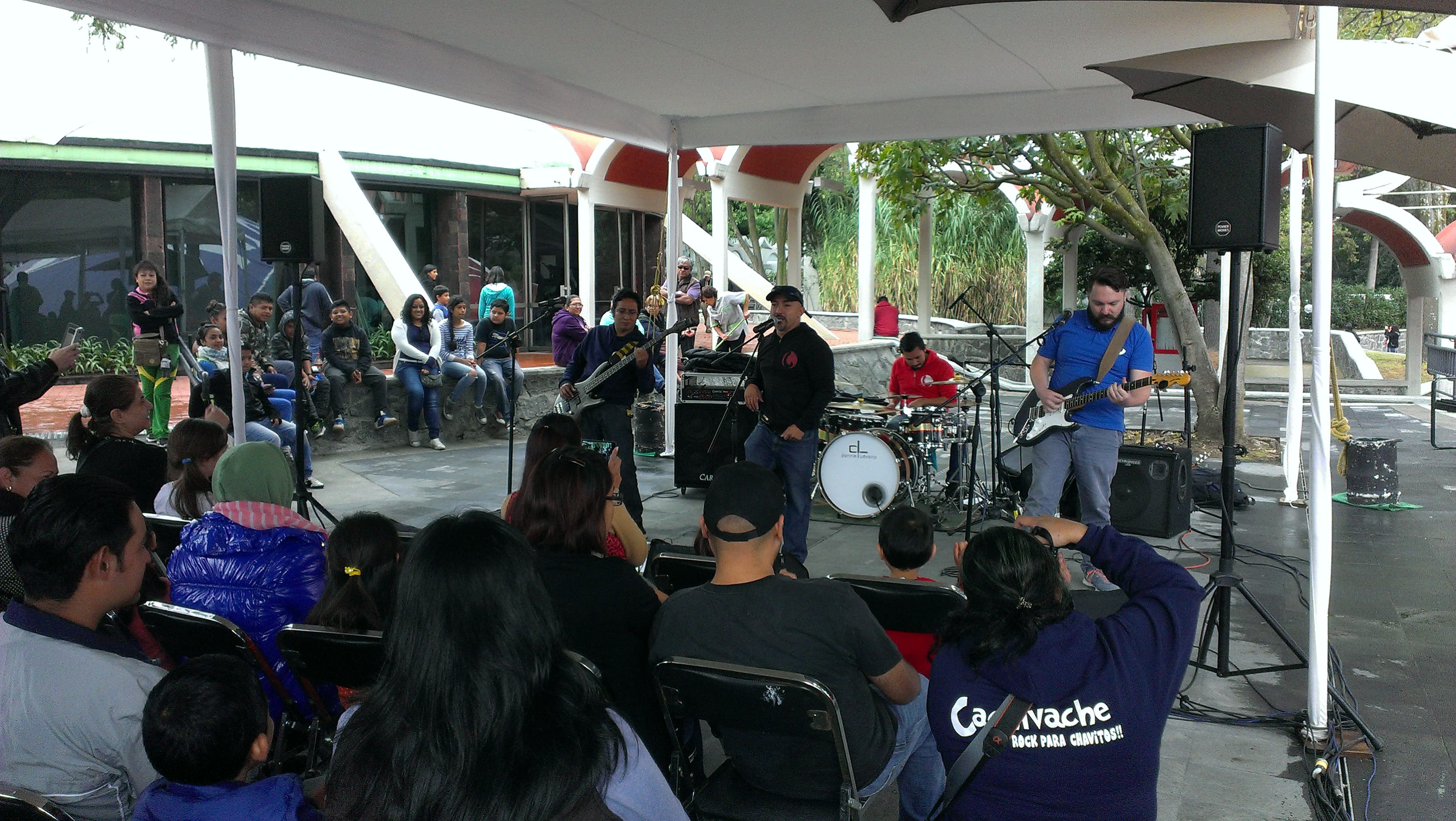 Renta de Sistemas de Audio y Bocinas HK en la CDMX 2024