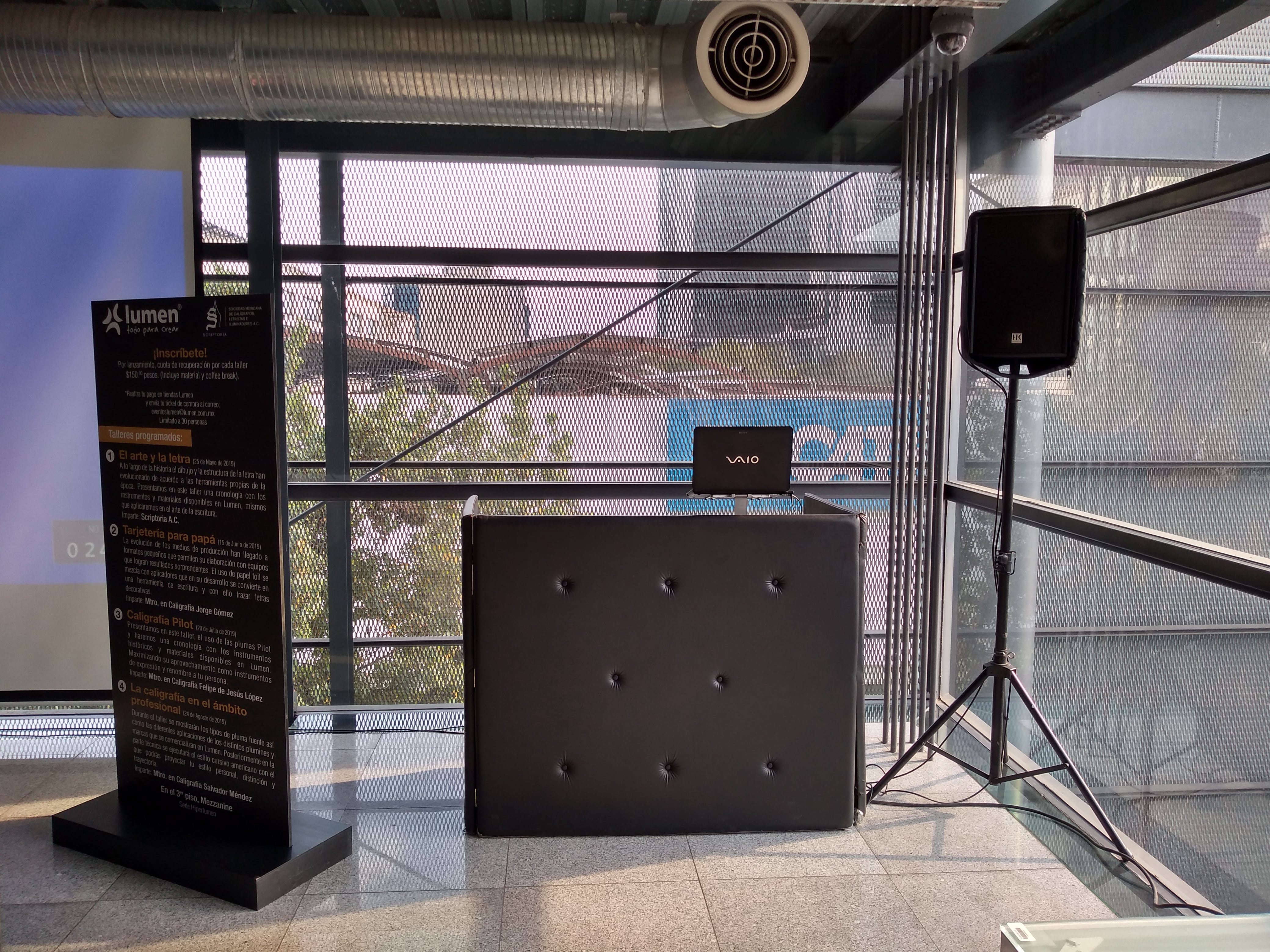 Renta de Sistemas de Audio y Bocinas HK en la CDMX 2024